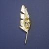 Spilla-pendente Penna dello Scrittore con maschera, metallo dorato 80×23 mm