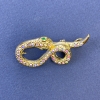Spilla-pendente «Serpente» dorata con strass iridescenti, metallo dorato 44×20 mm +