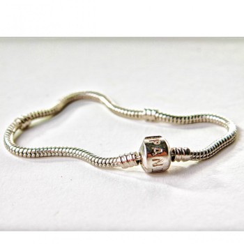 Base per bracciale PANDORA 20 cm con chiusura a clip e logo