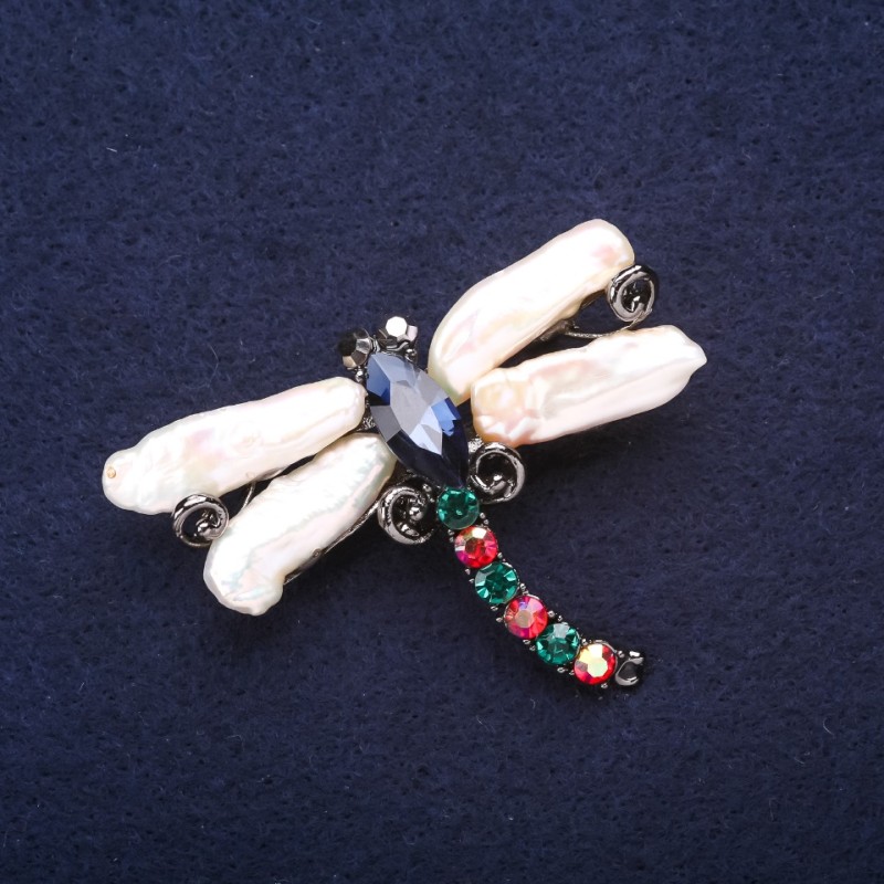 Spilla 'Farfalla' con perle barocche e strass multicolori 50x42mm metallo scuro