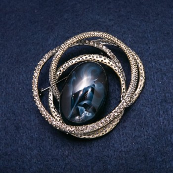 Spilla 'Accento' 55×55 mm, cabochon, strass, colore bianco e blu, metallo dorato