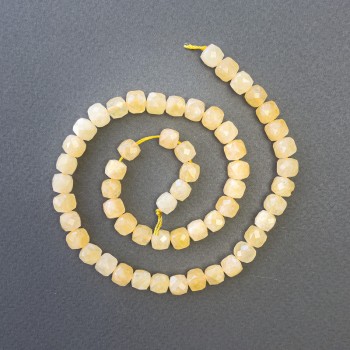 Perle di citrino naturali, pietra sfaccettata a cubo, diametro 7×7 mm ±, lunghezza 39 cm ± su filo